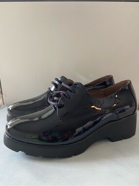 Black Leather Women's Loafers. US 9